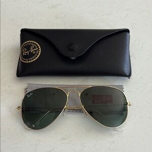 Ray-Ban Gold Aviator Sunglasses